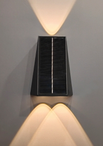 Oprawa solarna Lumax Solar LGS521N kinkiet oprawa ścienna 3X1,5W 70LM 3.7VX1500 mAh 840 IP54 czarny - wysyłka w 24h